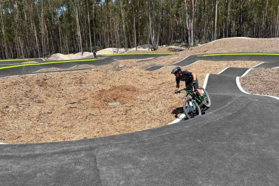 Pump track St Helens