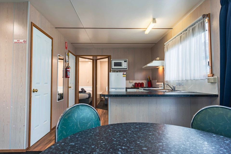 Family Cabin 2 DB Kitchen 3