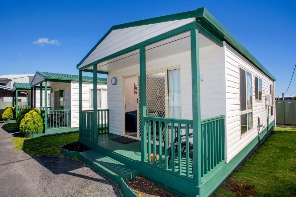 CABIN 5 266